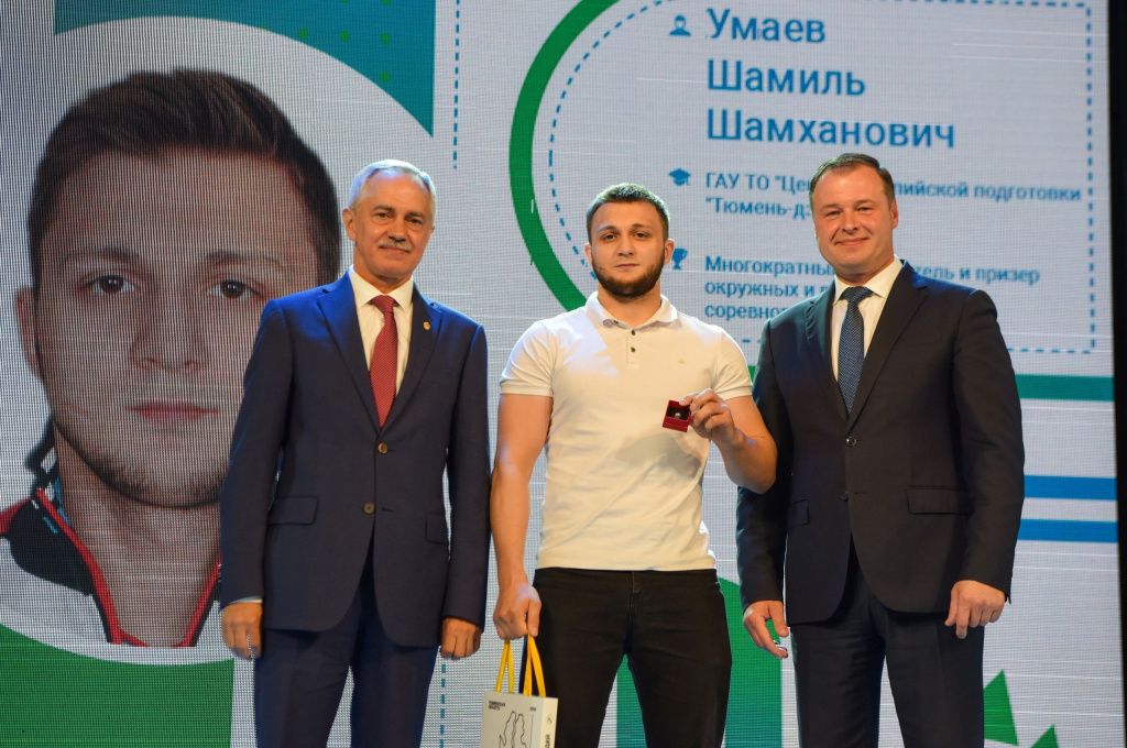 На ИНФОТЕХЕ вручат знаки участникам Региональной базы данных талантливых детей и молодежи На ИНФОТЕХЕ вручат знаки участникам Региональной базы данных талантливых детей и молодежи