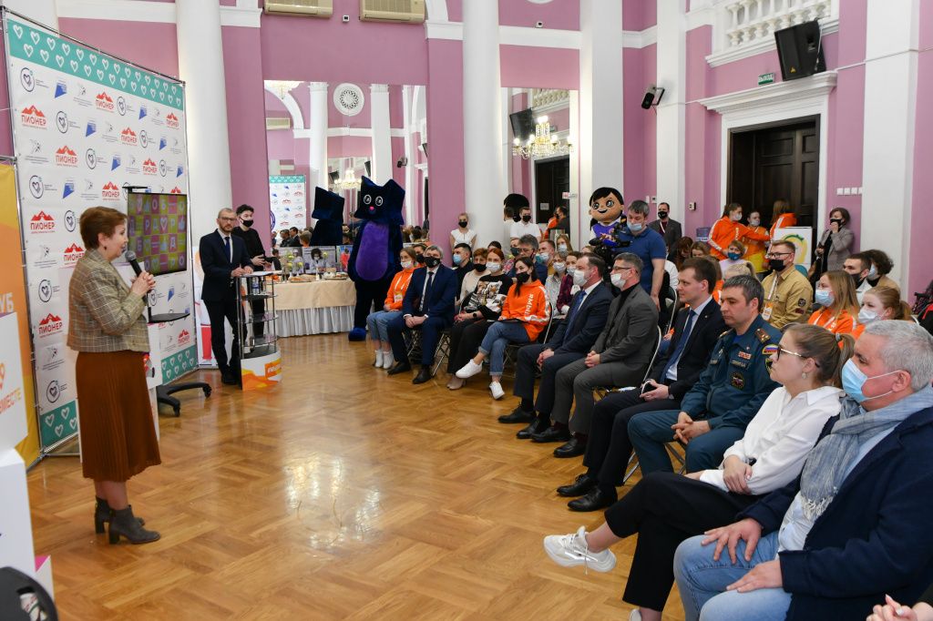 В Тюмени состоялась очередная встреча Клуба #МыВместе В Тюмени состоялась очередная встреча Клуба #МыВместе