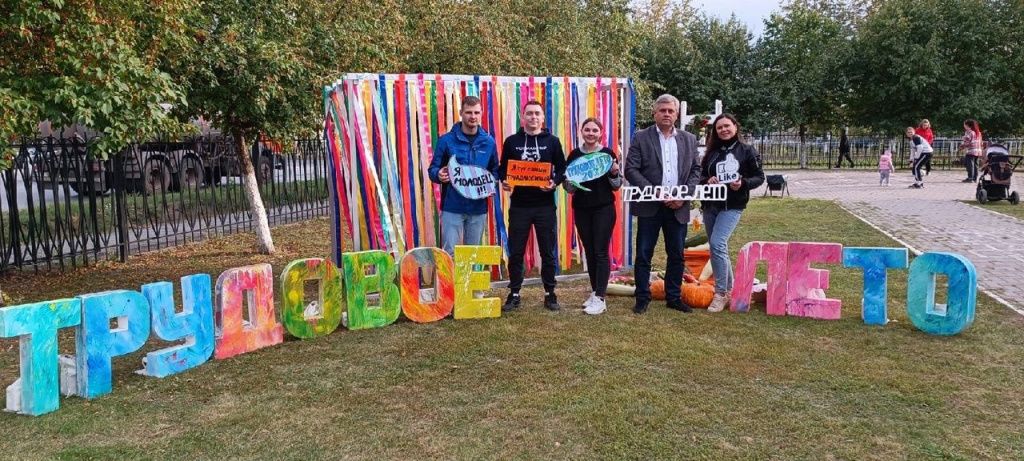 Мобильный технопарк «Кванториум» порадовал ребят Тюменского района Мобильный технопарк «Кванториум» порадовал ребят Тюменского района