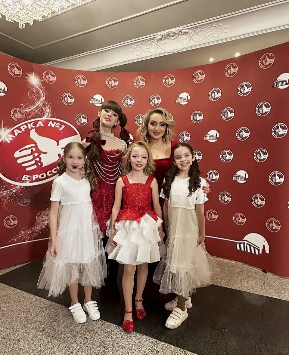 Солистки студии «Нота» выступили на сцене Кремля