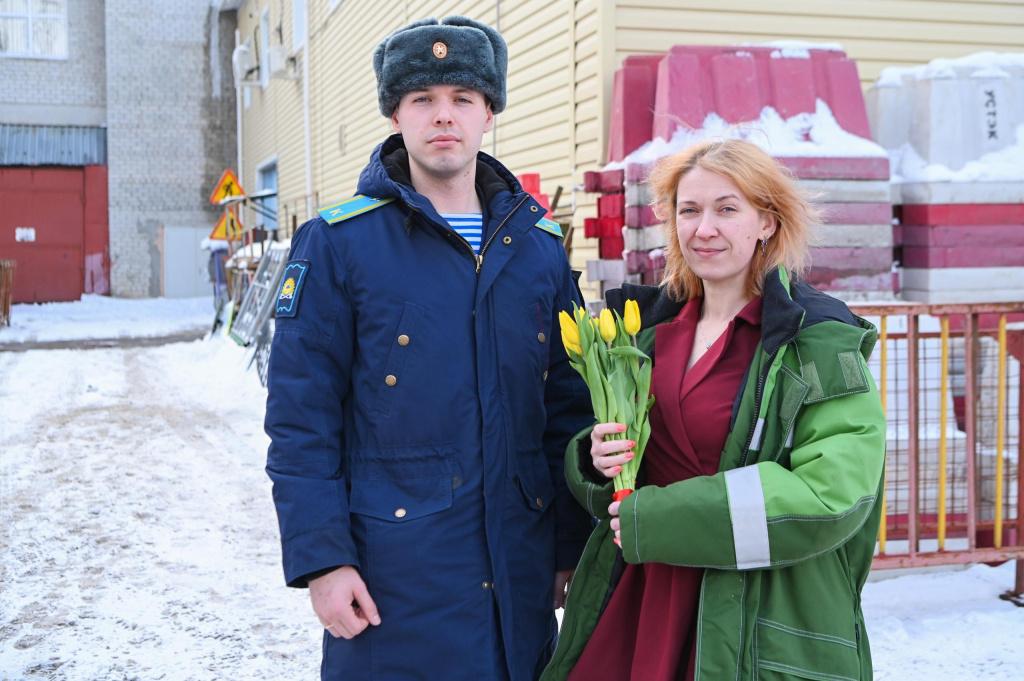 Накануне Международного женского дня в Тюмени прошла акция "Вам, любимые!"