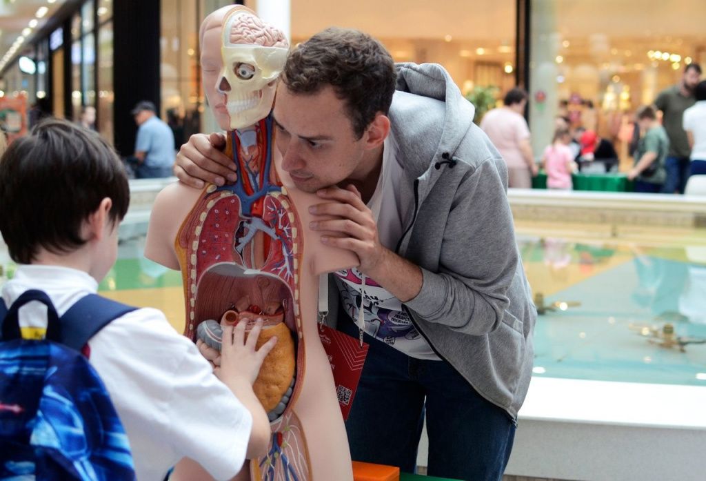 Педагоги «Пионера» приглашают тюменцев на мастер-классы в ТРЦ «Матрешка» Педагоги «Пионера» приглашают тюменцев на мастер-классы в ТРЦ «Матрешка»