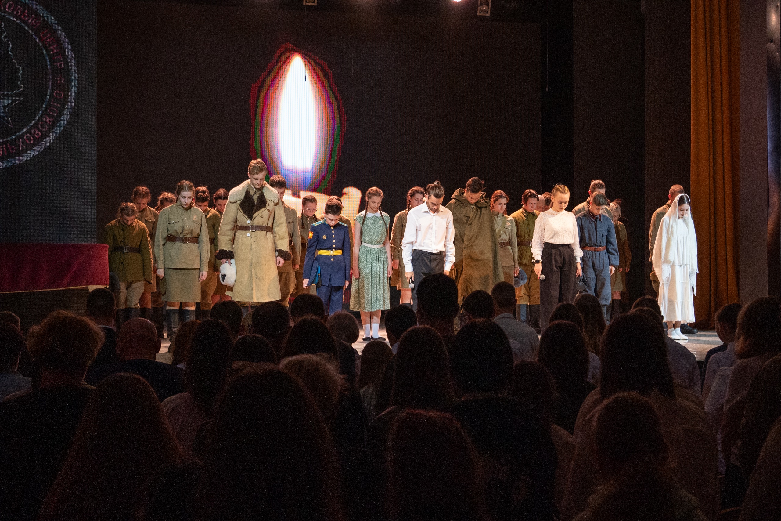  Поисковики Тюмени почтили память выпускников городских школ, погибших в годы войны