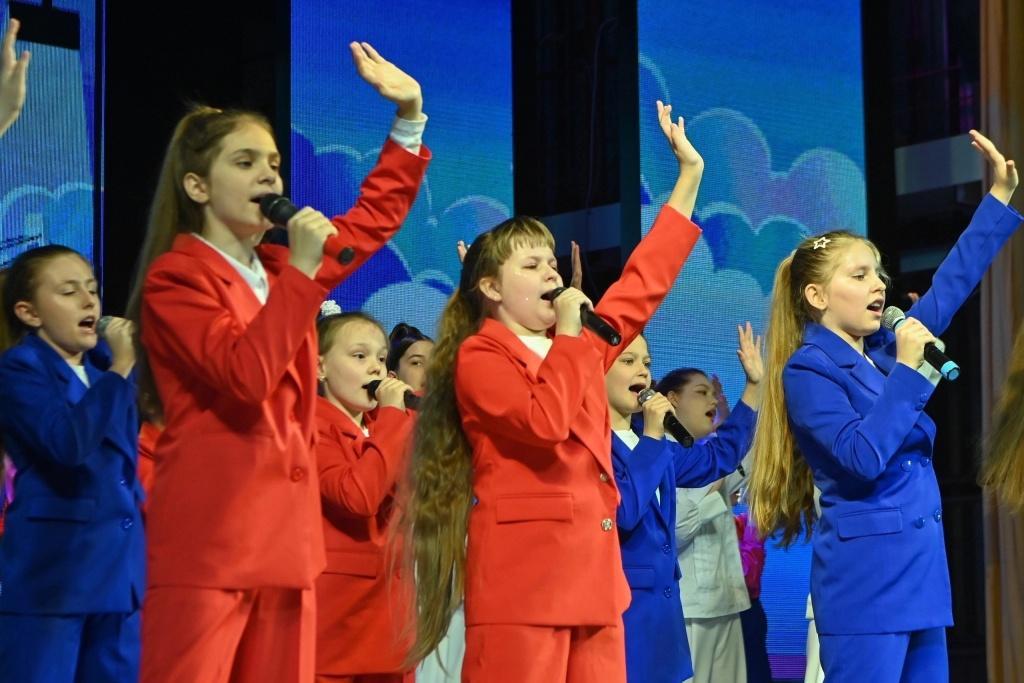 Студия эстрадного вокала «НОТА» приглашает детей от 3 до 17 лет Студия эстрадного вокала «НОТА» приглашает детей от 3 до 17 лет