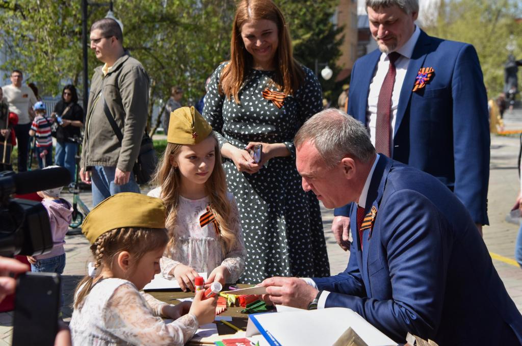 Тюменские поисковики приглашают жителей и гостей Тюмени встретить День Победы в сквере Прощания Тюменские поисковики приглашают жителей и гостей Тюмени встретить День Победы в сквере Прощания