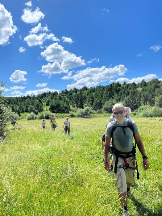 Семейный поход выходного дня: праздник любви, семьи и верности