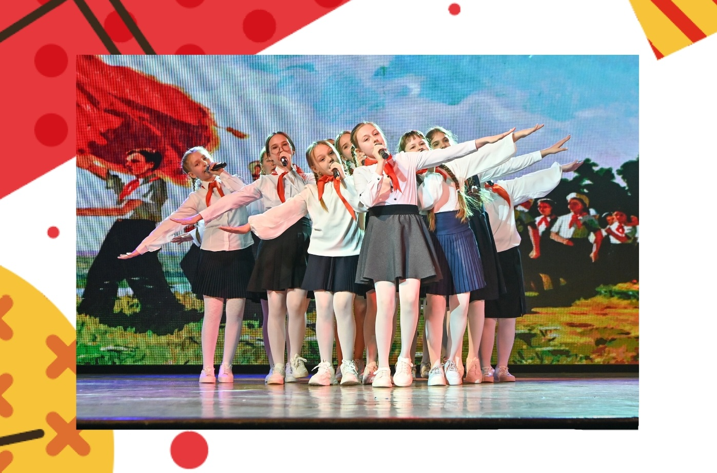 Образцовый коллектив Студия эстрадного вокала «НОТА» приглашает детей от 3 до 17 лет Образцовый коллектив Студия эстрадного вокала «НОТА» приглашает детей от 3 до 17 лет