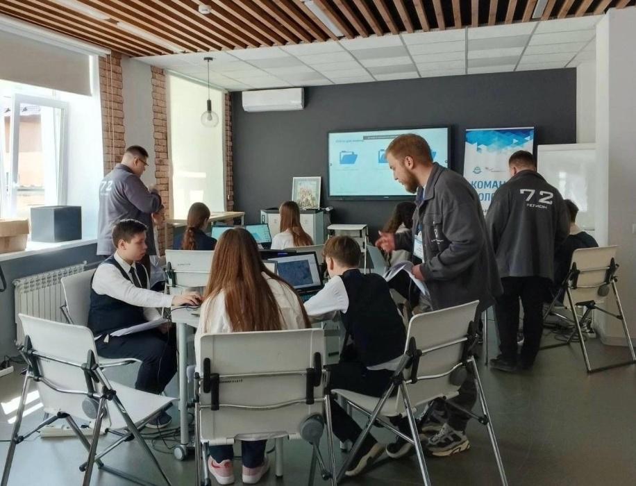 С 21 по 24 мая в Тюменской области состоялся региональный конкурс педагогического мастерства «Команда молодых» С 21 по 24 мая в Тюменской области состоялся региональный конкурс педагогического мастерства «Команда молодых»