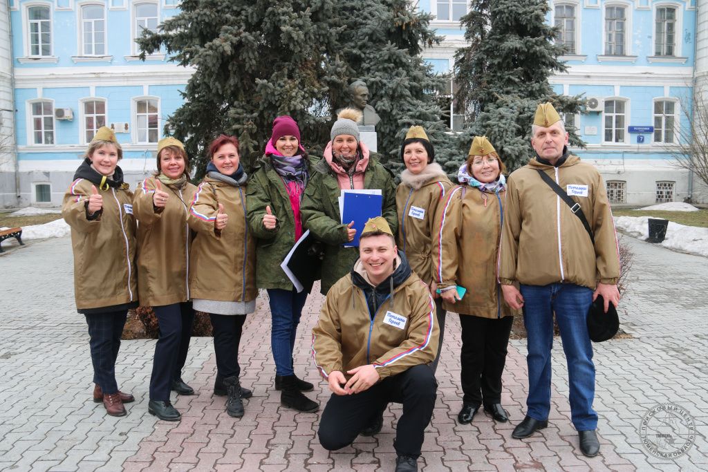 «В тылу ковалась Победа»: школьники Тюмени прошли исторический квест по городу