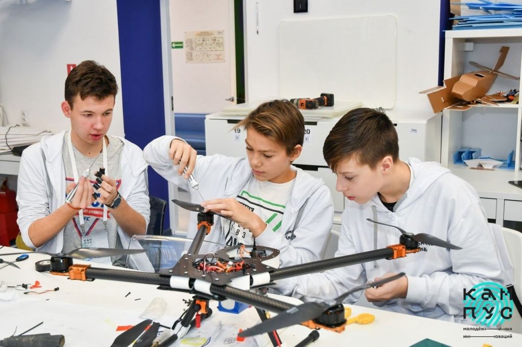 Очень-очень ждем вас в летнем лагере дневного пребывания в Детском технопарке «Кванториум»! Очень-очень ждем вас в летнем лагере дневного пребывания в Детском технопарке «Кванториум»!