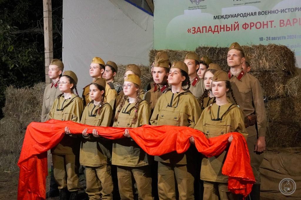 180 красноармейцев обнаружили тюменские поисковики на летней «Вахте памяти» 180 красноармейцев обнаружили тюменские поисковики на летней «Вахте памяти»