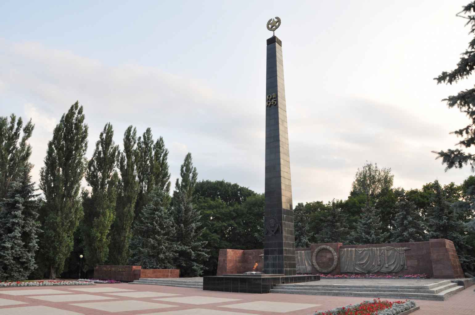 Сохраним память о героях войны! Сохраним память о героях войны!