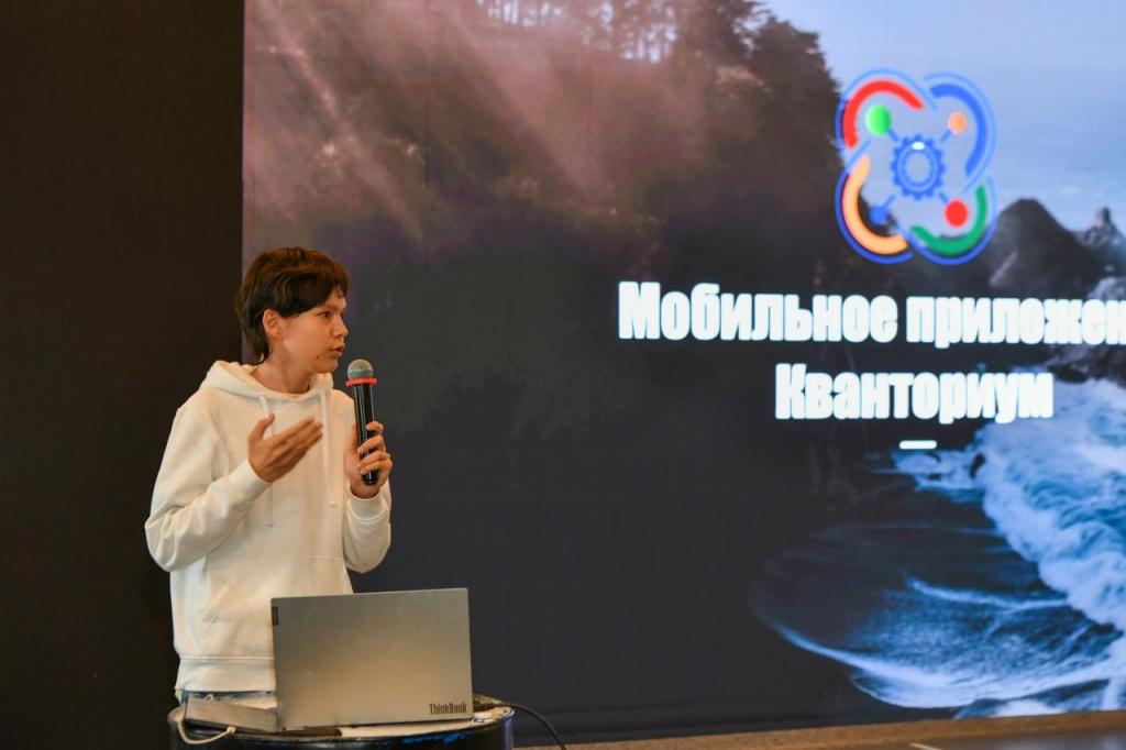 Школьники региона разработают web-приложения на IT-хакатоне Школьники региона разработают web-приложения на IT-хакатоне