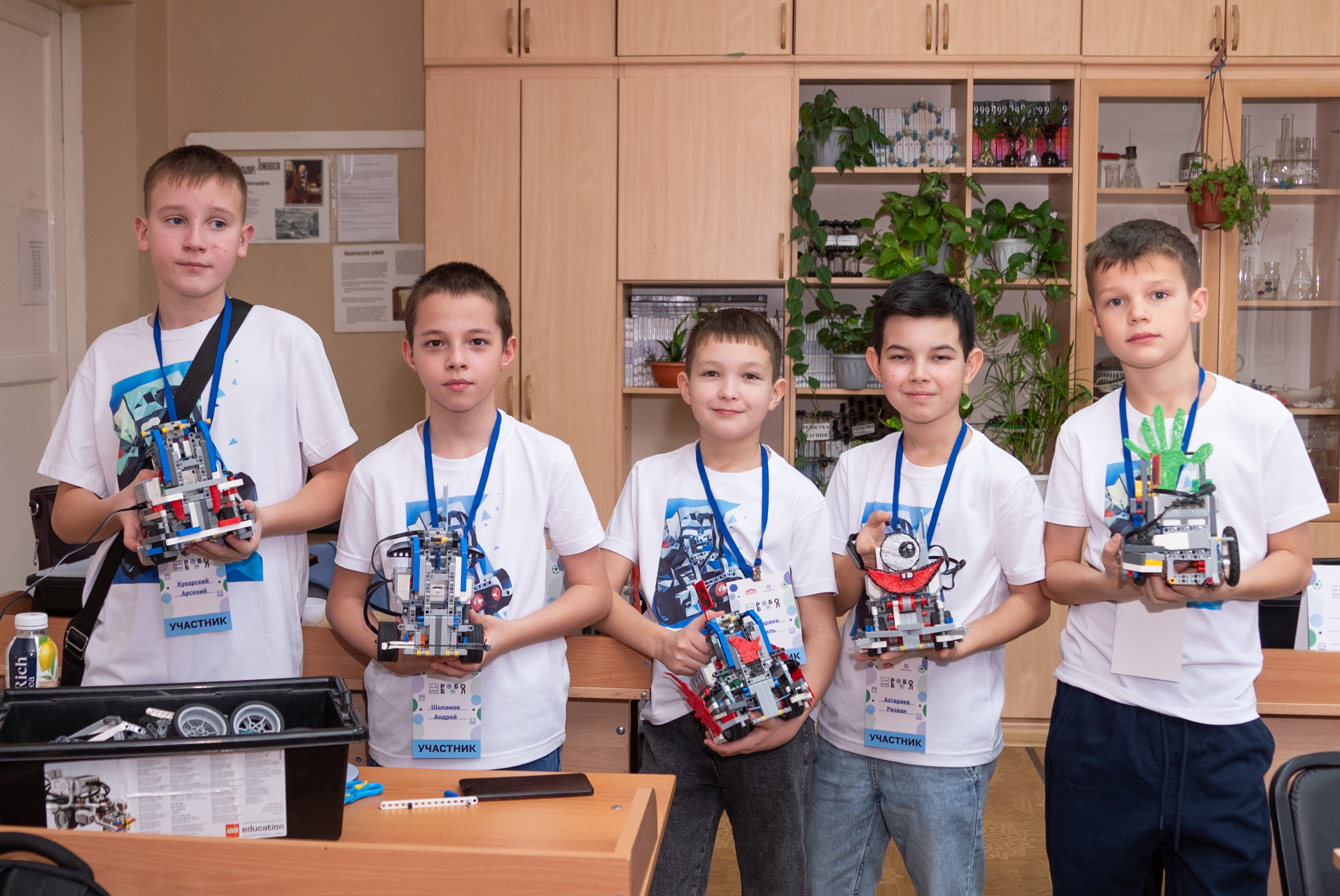 Захватывающие соревнования среди роботов прошли в Тюмени