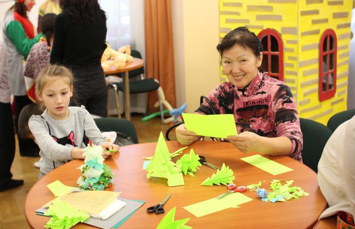 Во Дворце «Пионер» открылась «Мастерская Деда Мороза и Снегурочки» Во Дворце «Пионер» открылась «Мастерская Деда Мороза и Снегурочки»